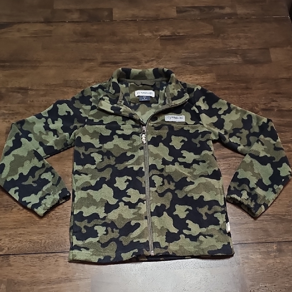 💚 Magellan Outdoors Boys Camo Fleece Jacket S